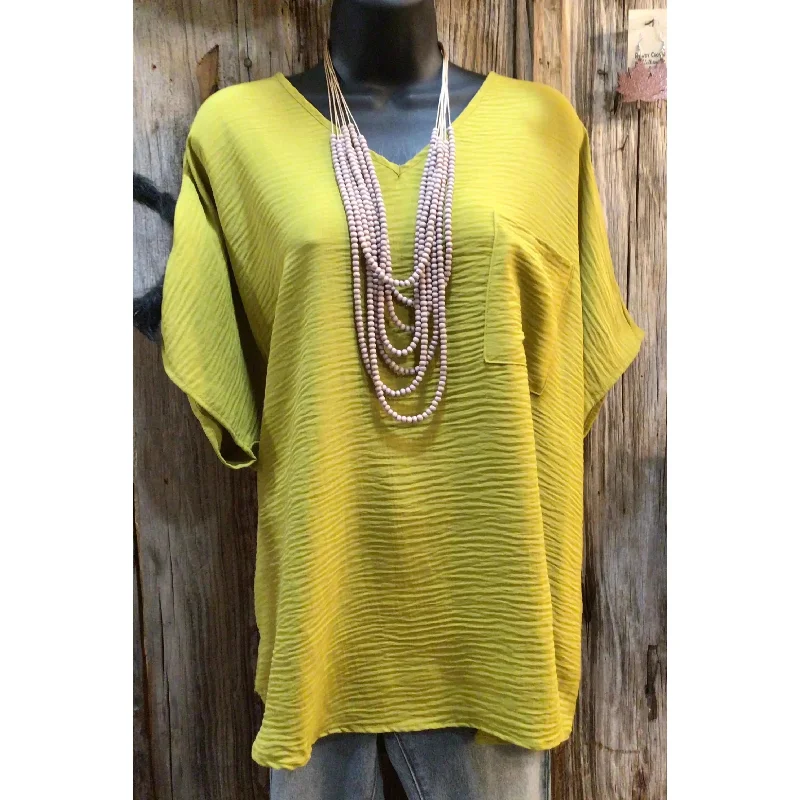 Woven Airflow V-Neck Dolman Short Sleeve Top, Olive Mustard garde